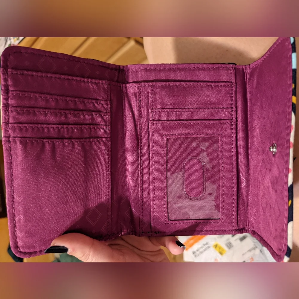 Vera Bradley euro wallet - Picture 3 of 5